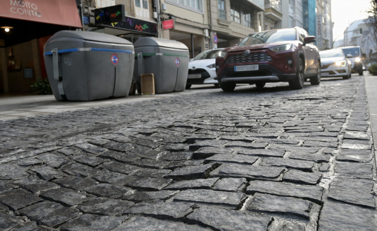 Urbanismo retira de forma progresiva el empedrado de las calles del centro de A Coruña