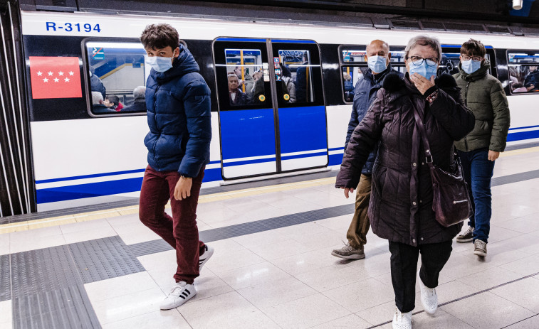 Sanidad plantea mascarilla obligatoria en centros sanitarios y 