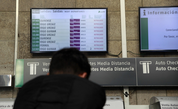 Los taquilleros de la estación de tren de A Coruña van a la huelga