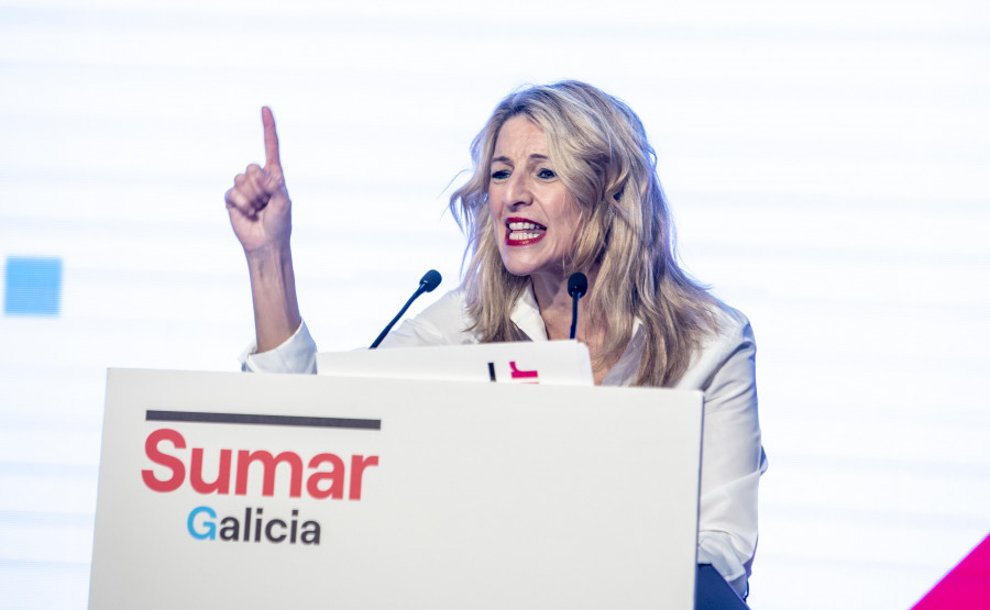 Yolanda Díaz ve a Sumar dentro del Parlamento gallego en A Coruña y Pontevedra