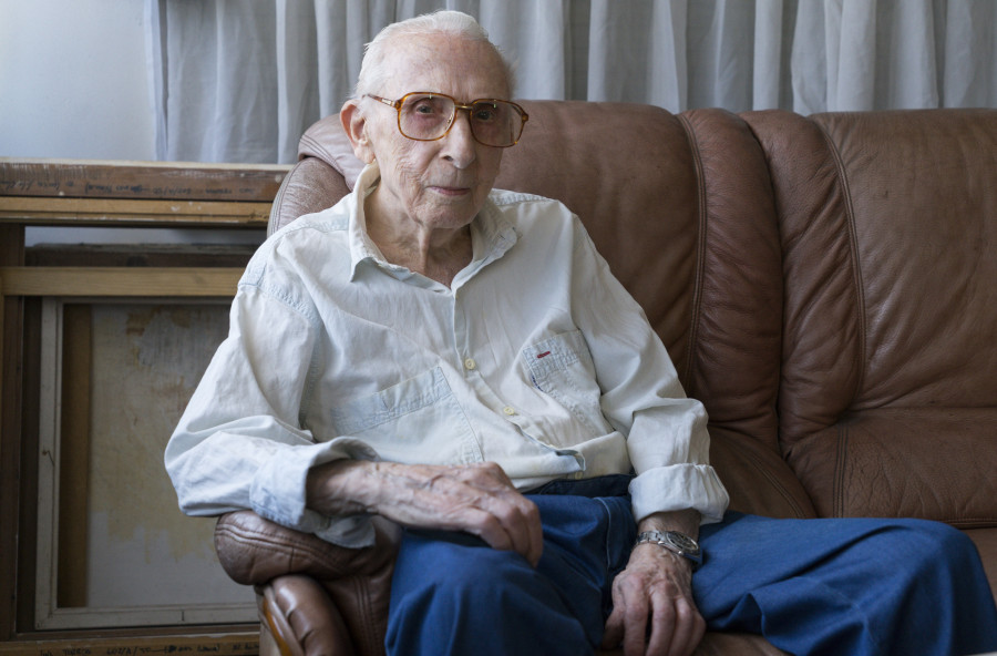 Fallece el gallego Luis Torras, pintor más anciano del mundo, a los 111 años