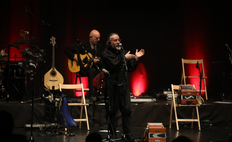 Bieito Romero | “O folk é un estilo musical que está vivo, que funciona e está máis vixente que nunca”