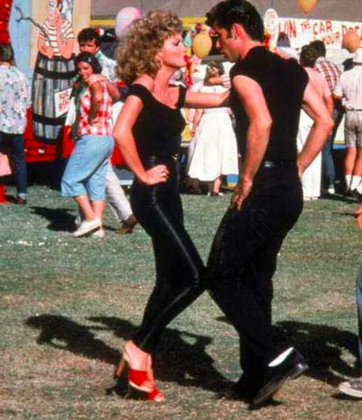 GREASE 