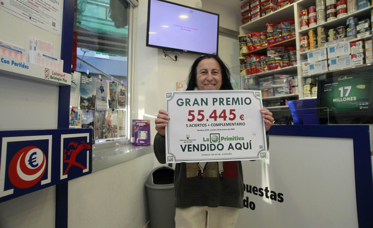 La Primitiva se acerca al cruce entre la avenida de Finisterre y la calle Barcelona