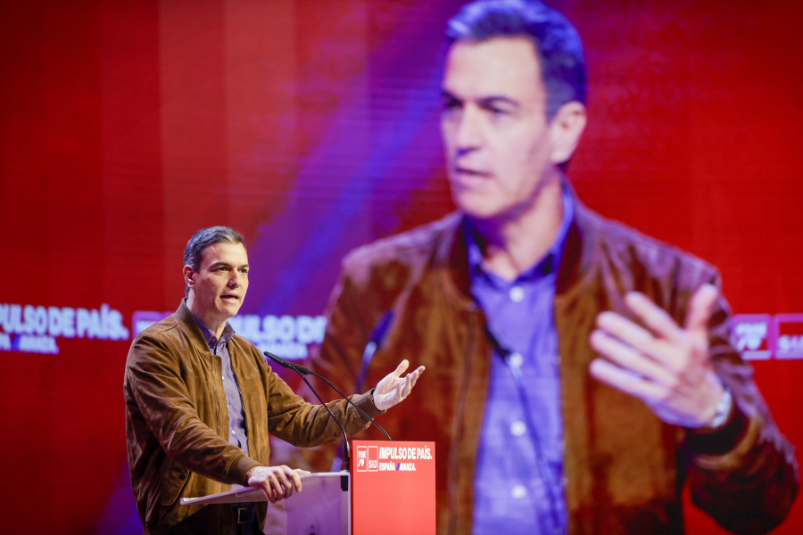 Sánchez conecta en directo con la manifestación de los pellets y carga contra la gestión de la Xunta