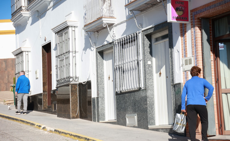 Detenida la madre del menor arrestado en Sevilla por su relación con el terrorismo yihadista