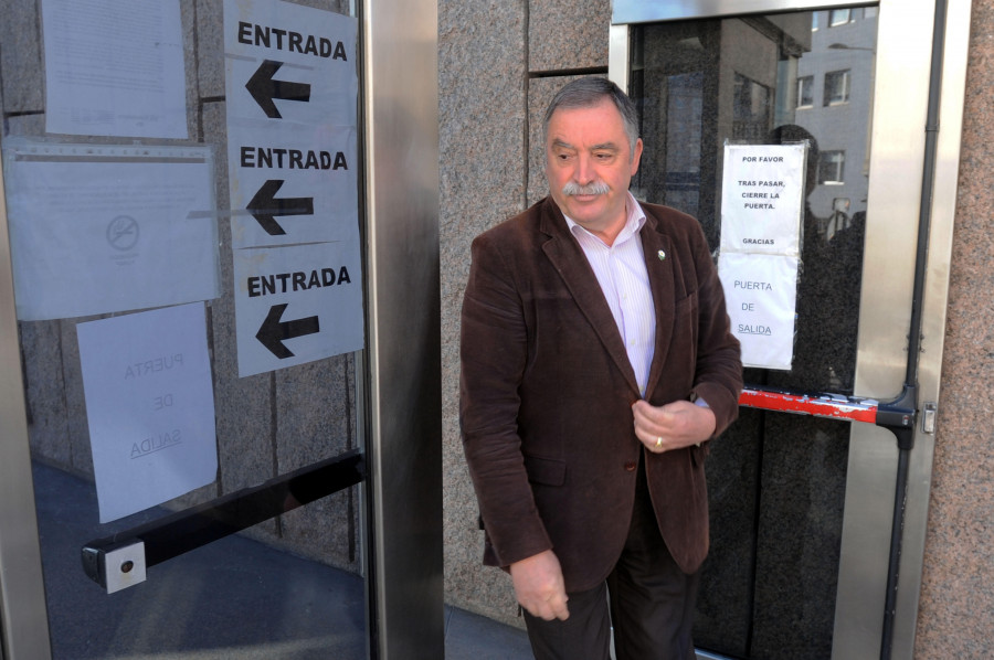 El alcalde de Oleiros insulta a un concejal del PSOE: "Me cago en la madre que te parió, hijo de puta"