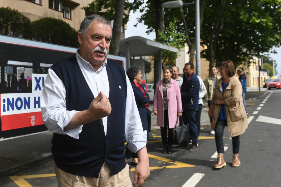 El alcalde de Oleiros retira los insultos al edil del PSOE ante la repercusión del altercado