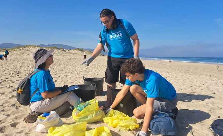 Afundación retiró 52 toneladas de residuos de playas gallegas desde 2021