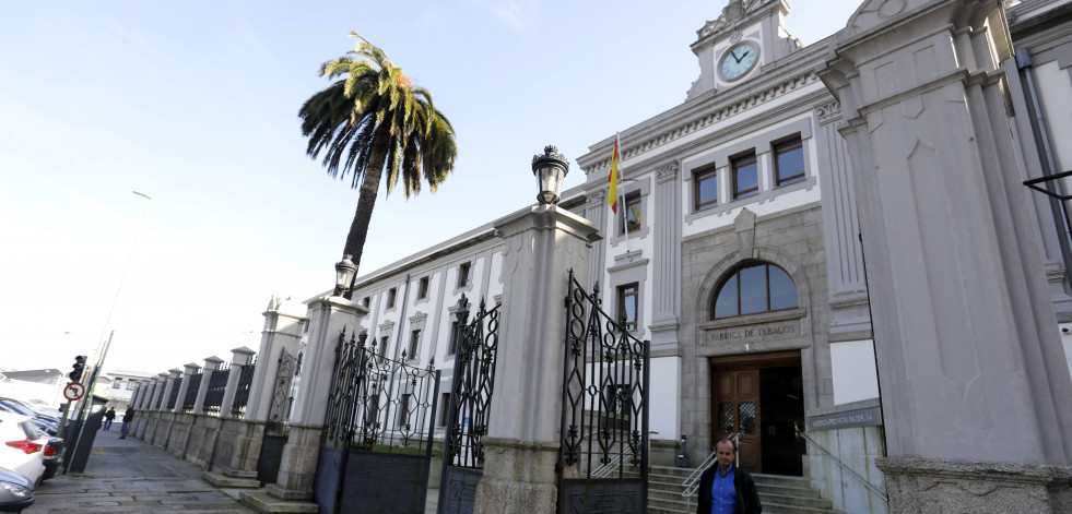 Un vecino de A Coruña acepta 13 meses de cárcel por distribuir pornografía infantil