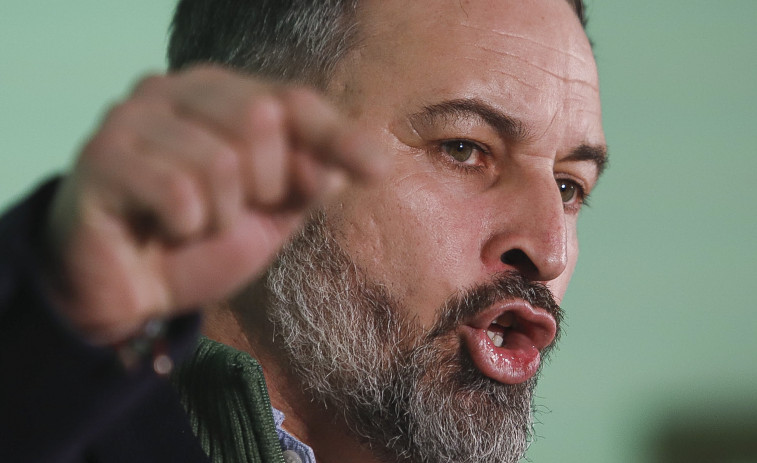 Abascal desconfía de los sondeos y defiende que Vox va a tener representación en el Parlamento Vasco