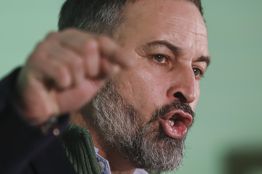 Abascal desconfía de los sondeos y defiende que Vox va a tener representación en el Parlamento Vasco