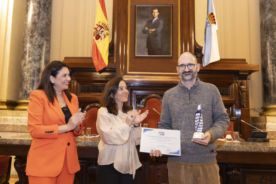 La Asociación de la Prensa y el Ayuntamiento de A Coruña entregan el premio Pérez Lugín