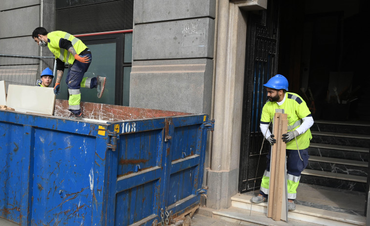 A Coruña vive el mayor recorte al paro y la temporalidad en los últimos 15 años