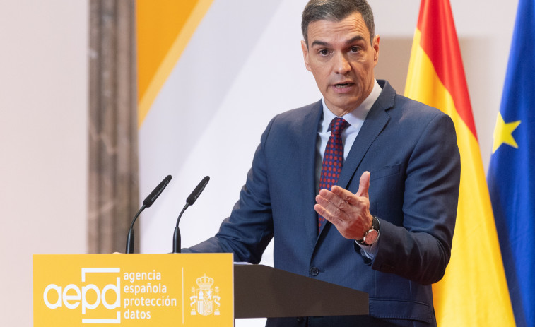 Sánchez anuncia un comité de expertos ante la 