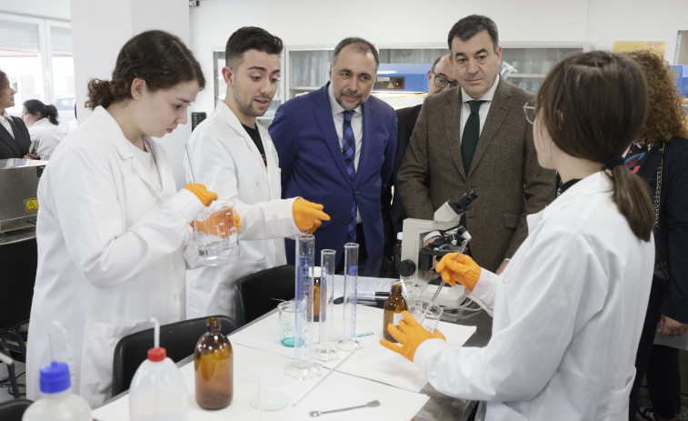 La Xunta impulsará la FP en el ámbito sanitario con prácticas en el Sergas