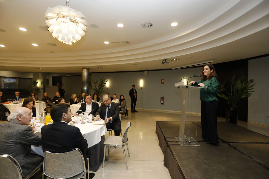 Inés Rey resalta el modelo de progreso de la ciudad como futuro motor económico de Galicia
