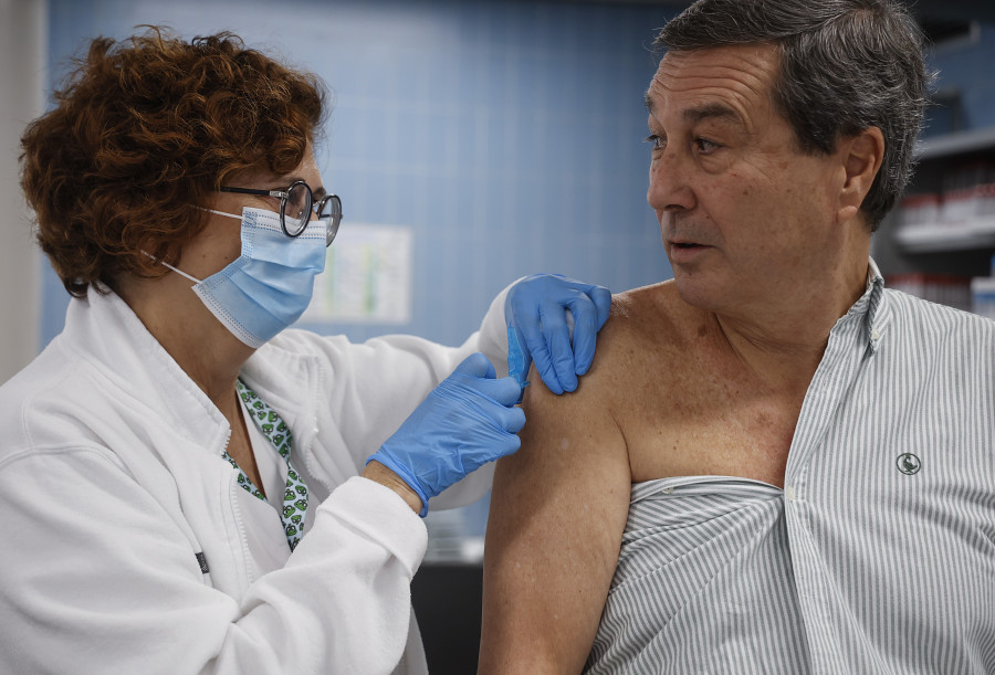 Sanidad aprueba la primera vacuna contra el virus sincitial  para embarazadas  y mayores de 60