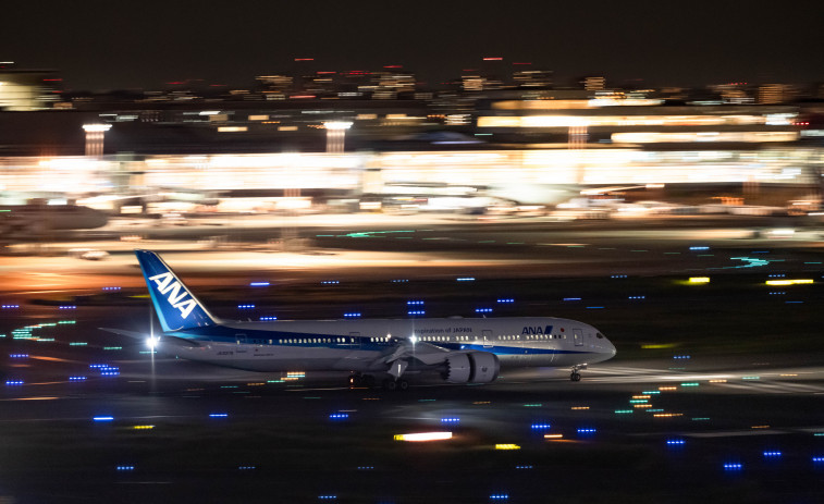 Las alas de dos aviones chocan en un aeropuerto japonés sin causar heridos