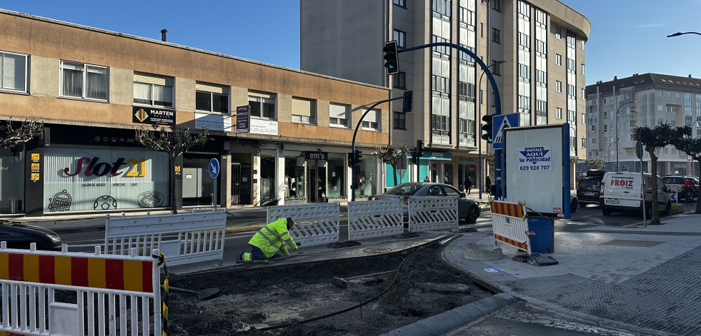 Culleredo mejora la seguridad del peatón con la instalación de isletas en los cruces de O Burgo