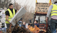 La protesta de los agricultores coge fuerza en España al sumarse más gremios en su apoyo