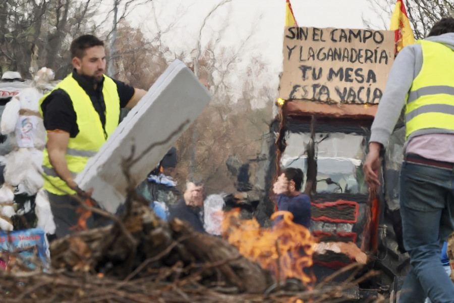La protesta de los agricultores coge fuerza en España al sumarse más gremios en su apoyo