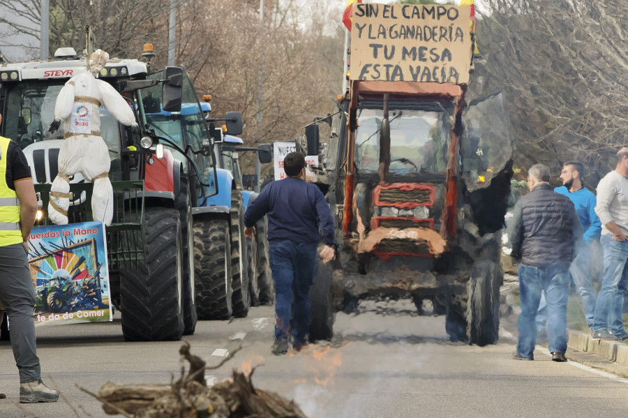 La Xunta muestra su “contundente” apoyo a agricultores y ganaderos