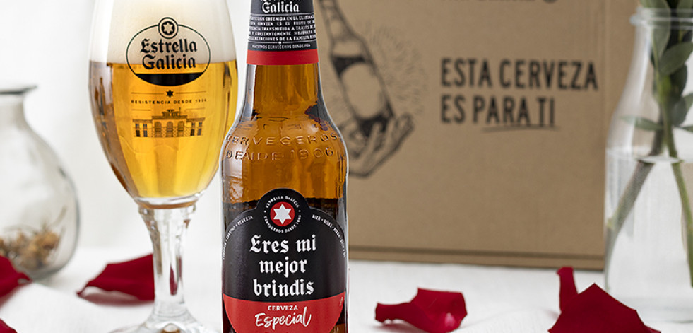 Estrella Galicia diseña un pack exclusivo para regalar en San Valentín