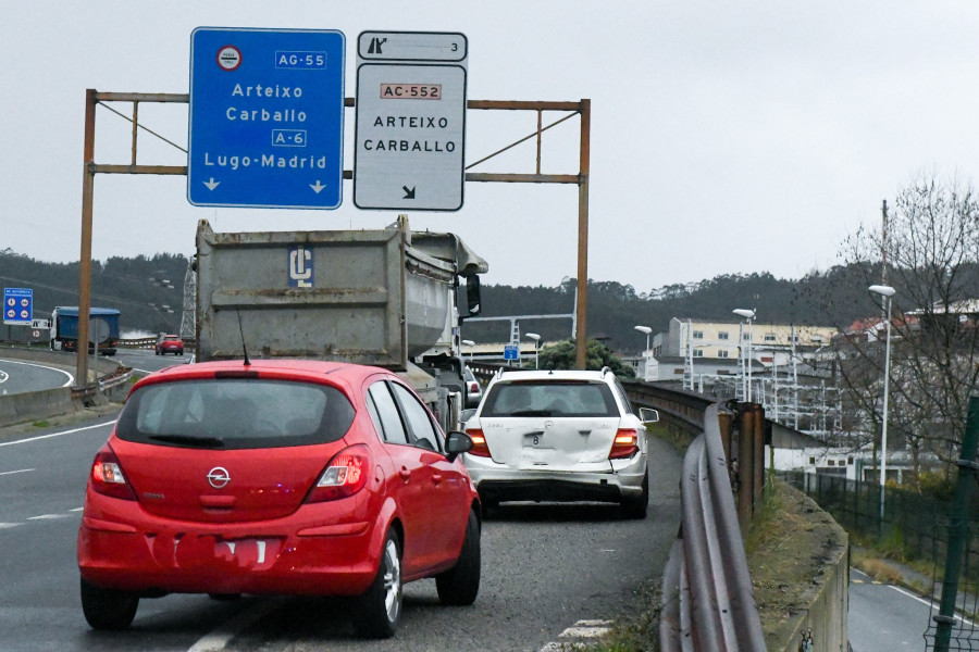 Las incidencias de tráfico en A Coruña amainan al mismo ritmo que 'Karlotta'