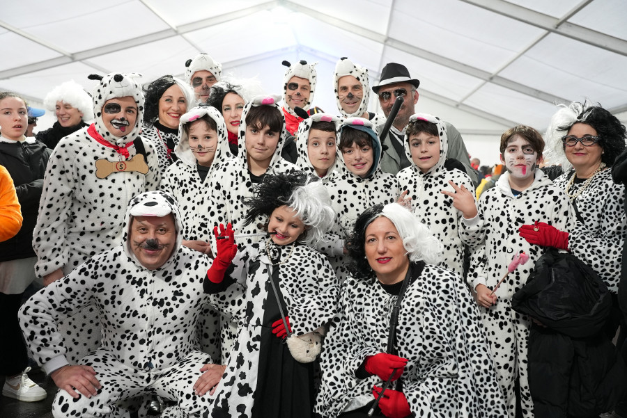 Los niños inauguran las celebraciones más atrevidas en toda la comarca coruñesa