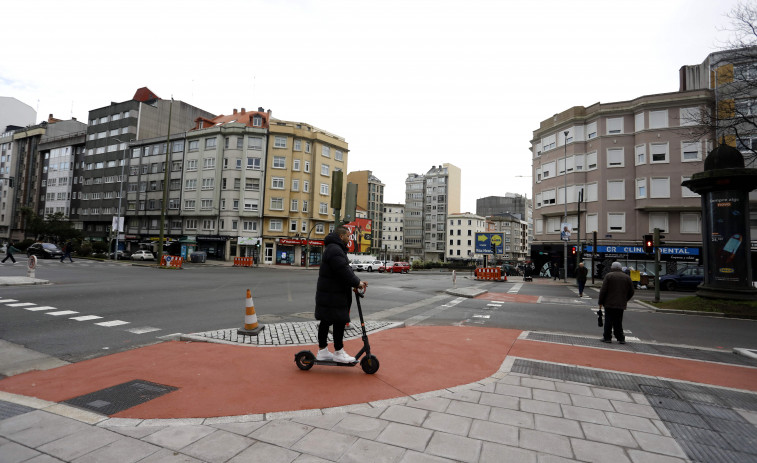 El carril bici de la avenida de Arteixo, en A Coruña, cada vez más cerca