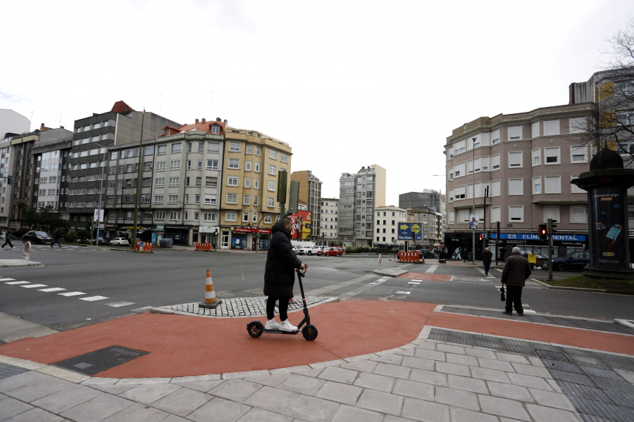 El carril bici de la avenida de Arteixo, en A Coruña, cada vez más cerca