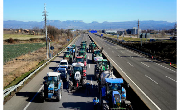 La manifestación de los ganaderos corta este jueves la entrada a A Coruña por Alfonso Molina