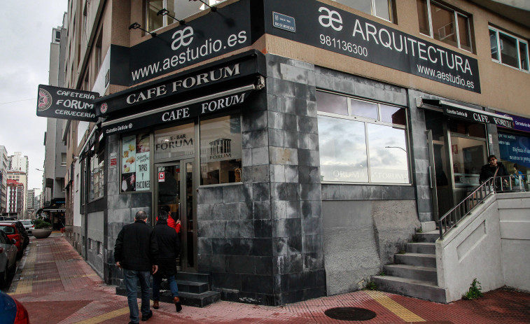 Detenido tras colarse por el ventanuco de un bar de A Coruña para robar la caja