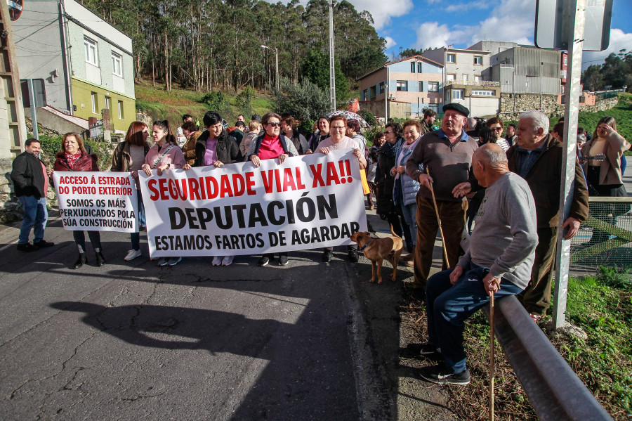Suevos corta el tráfico para reclamar más seguridad vial: “Estamos fartos”