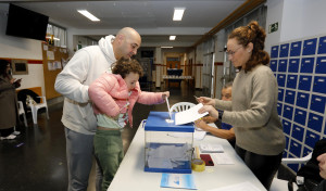 La jornada electoral en A Coruña y su área, en imágenes