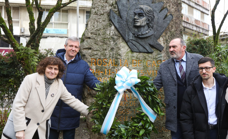 Poemas, flores e música para conmemorar o 187 aniversario do nacemento de Rosalía