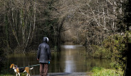 El temporal de nieve y lluvia desborda los ríos y dificulta el tráfico en Galicia