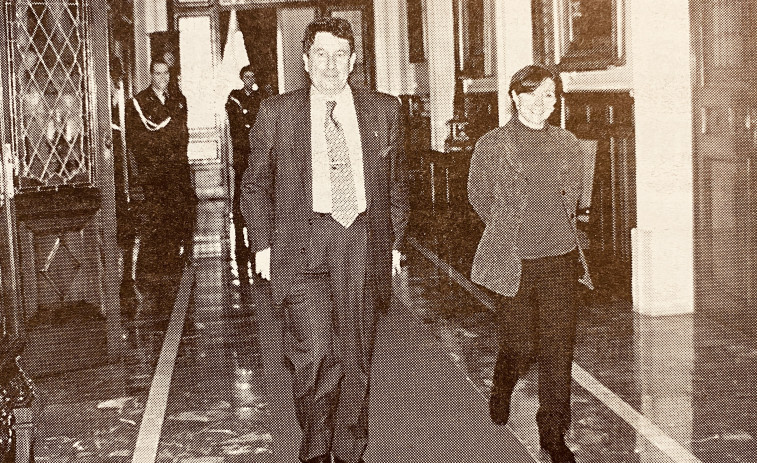 Hace 25 años | Más de 3.000 viviendas para Mesoiro y Mar Barcón, en la lista del PSOE