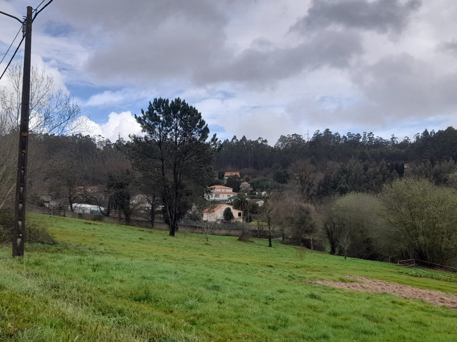 Abegondo negocia municipalizar las calles de la urbanización de Limiñón