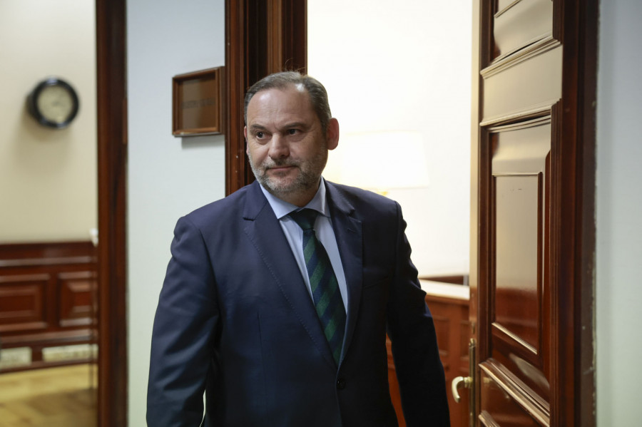 Ábalos sugiere que dejará de apoyar al PSOE en el Congreso por la auditoría del caso Koldo