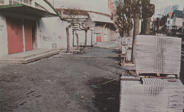 Hace 25 años | La avenida de La Habana tiene aceras 25 años después y simulador para conducir en A Coruña