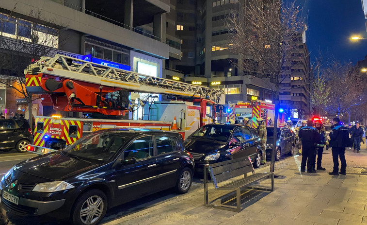 Donde hay humo no siempre hay fuego en Juan Flórez: un aviso moviliza a Bomberos y curiosos