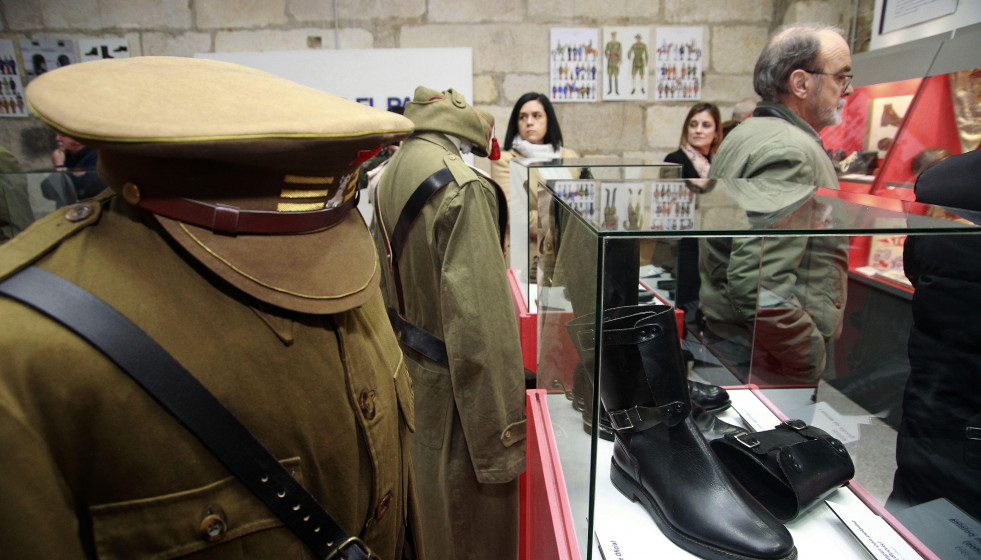 El museo militar exhibe la muestra “Marcando el paso. El calzado militar Segarra” (3)