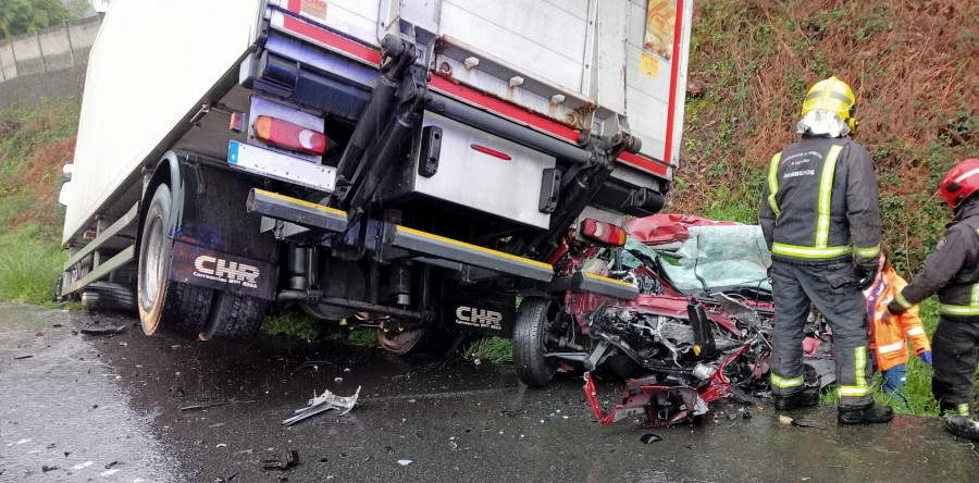 Fallece un vecino de Irixoa de 61 años aplastado por un camión en Betanzos