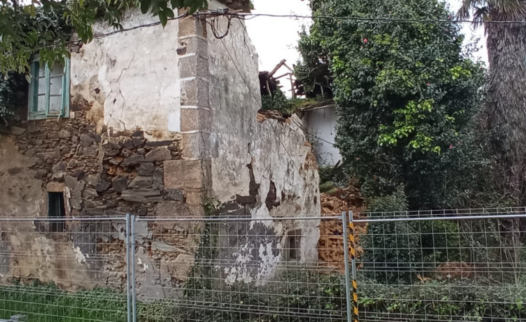 Bergondo urge a la Iglesia a vender al municipio la Rectoral de Guísamo