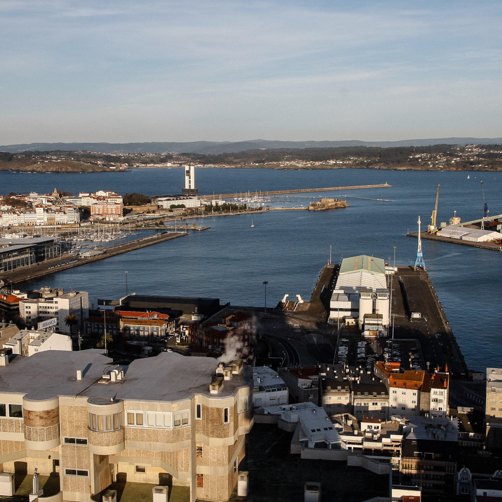 El diálogo sobre el futuro de la fachada marítima de A Coruña se desbloquea tras 20 años de estancamiento