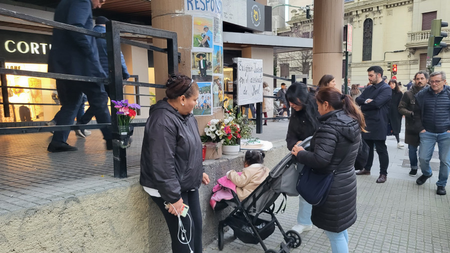 Familiares de Yoel, "consternados" ante la "profanación" de su memorial