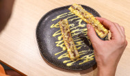 La receta de la semana: tosta de buñuelos de Deimer Acosta, chef de Fábula Café