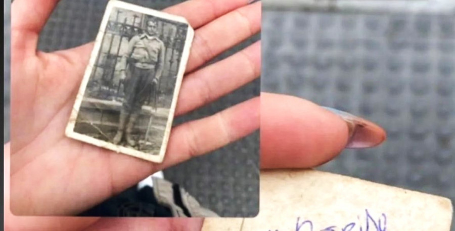 Buscan al dueño de una foto perdida en A Coruña: "Mi querido abuelo Manuel que siempre me ayuda"